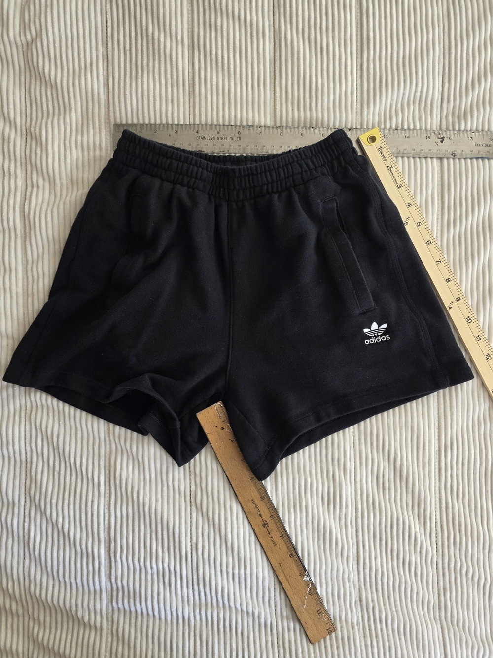adidas Black Trefoil Athletic Sweat Shorts with Elastic Waist (Mens 2XSmall)